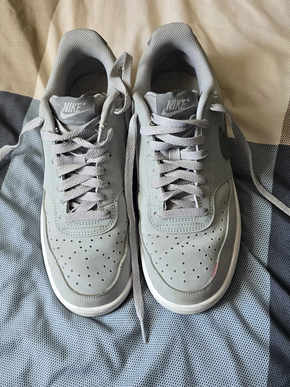 Nike classic gray
